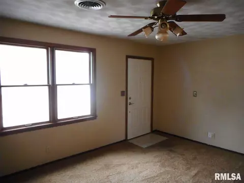 408 N 2nd St, Dunlap, IL 61525 photo 2