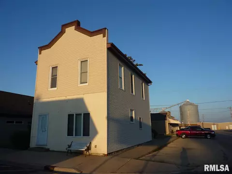 200 N 2nd, Dunlap, IL 61525 photo 1