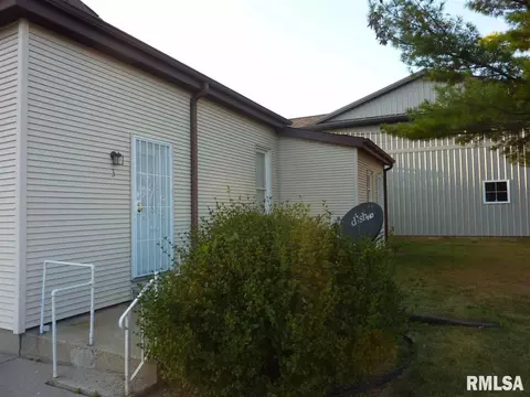 200 N 2nd, Dunlap, IL 61525 photo 8