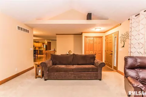 8011 W Thorngate Dr, Mapleton, IL 61547 photo 6