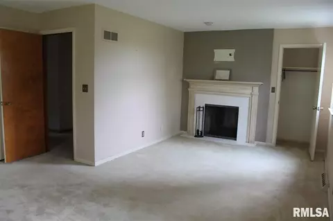 100 Parkway Dr, Eureka, IL 61530 photo 15