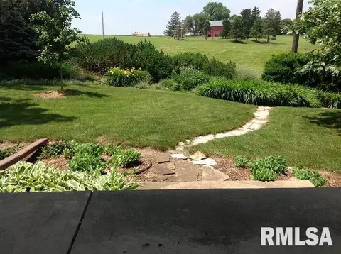 100 Parkway Dr, Eureka, IL 61530 photo 5