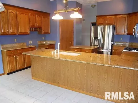 3712 W Eagle, Dunlap, IL 61525 photo 8