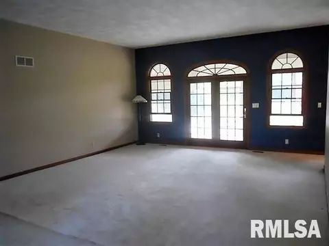 3712 W Eagle, Dunlap, IL 61525 photo 5