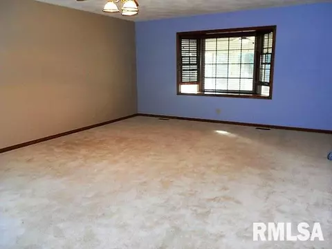 3712 W Eagle, Dunlap, IL 61525 photo 18