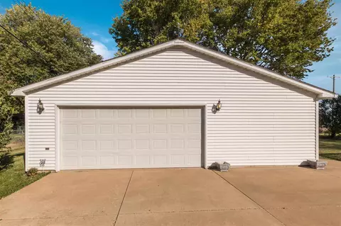607 E Sheridan St, Manito, IL 61546 photo 28