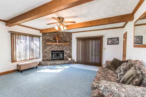 607 E Sheridan St, Manito, IL 61546 photo 22