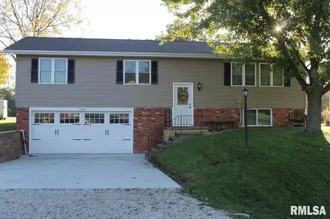 9345 W Darlington Dr, Mapleton, IL 61547 photo 1
