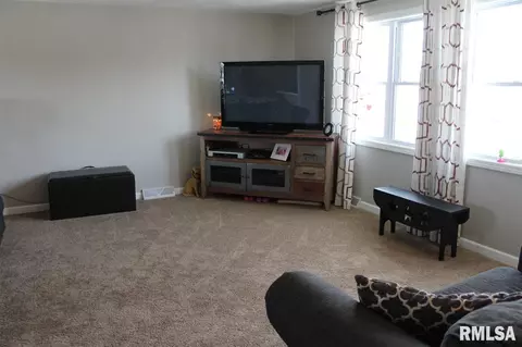 9345 W Darlington Dr, Mapleton, IL 61547 photo 8