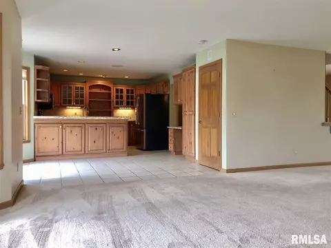 1234 Redbud Dr, Macomb, IL 61455 photo 8