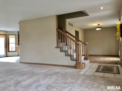 1234 Redbud Dr, Macomb, IL 61455 photo 3