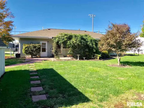 1207 Maple Ave, Macomb, IL 61455 photo 16