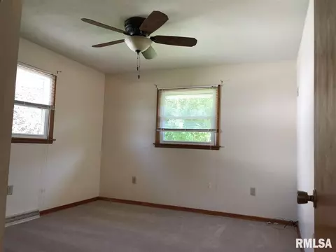 1207 Maple Ave, Macomb, IL 61455 photo 10
