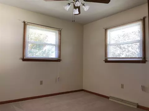 1207 Maple Ave, Macomb, IL 61455 photo 9