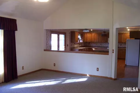 1260 E Juniper, Canton, IL 61520 photo 10