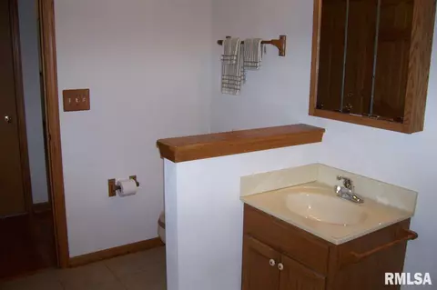 1260 E Juniper, Canton, IL 61520 photo 23
