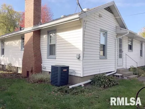 335 E Myrtle St, Canton, IL 61520 photo 29