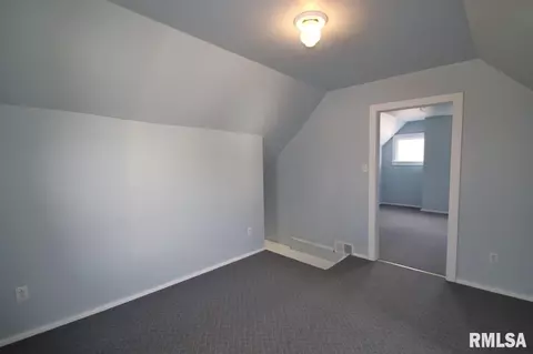 102 S Henry, Eureka, IL 61530 photo 33
