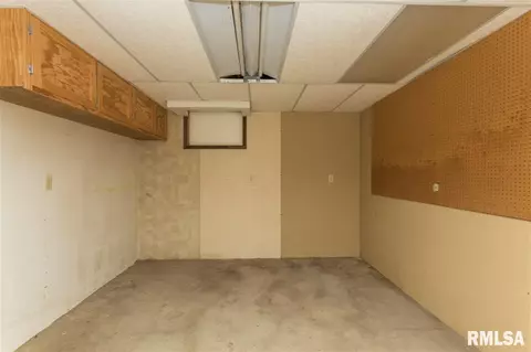110 N Creamery St, Eureka, IL 61530 photo 30
