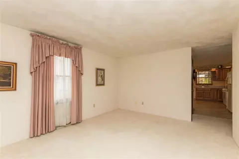 110 N Creamery St, Eureka, IL 61530 photo 5
