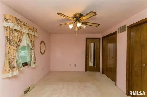 110 N Creamery St, Eureka, IL 61530 photo 20