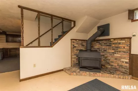 110 N Creamery St, Eureka, IL 61530 photo 24