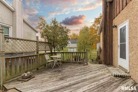 110 N Creamery St, Eureka, IL 61530 photo 3