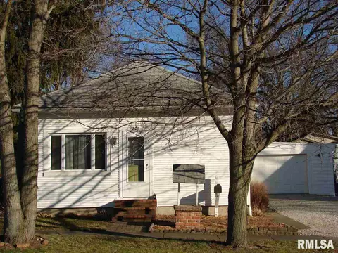 205 N Rolla, Eureka, IL 61530 photo 4