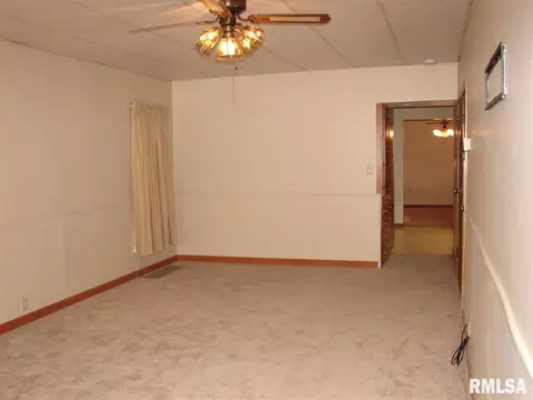 205 N Rolla, Eureka, IL 61530 photo 6