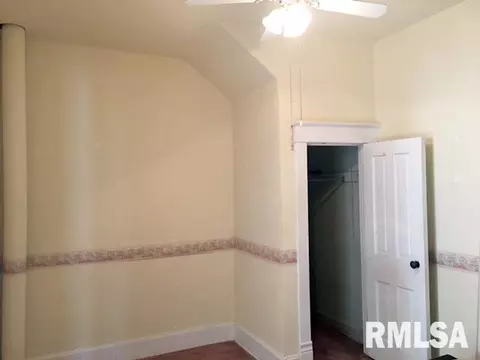 413 Baxter Ct, Canton, IL 61520 photo 14
