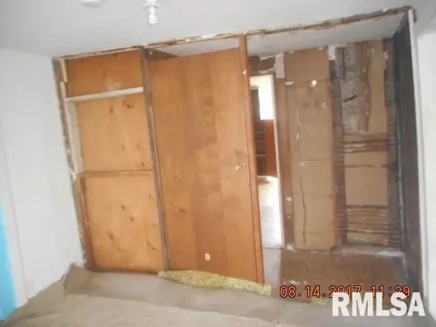 817 E Spruce St, Canton, IL 61520 photo 13