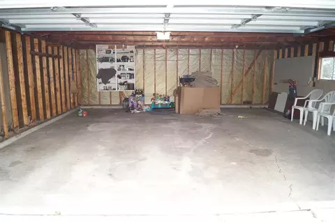 891 E Chestnut St, Canton, IL 61520 photo 17