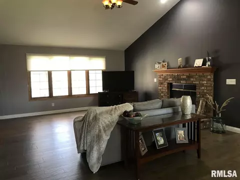 4300 S Newcastle Ct, Mapleton, IL 61547 photo 6