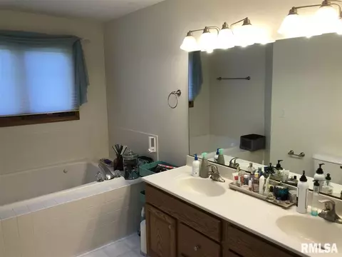 4300 S Newcastle Ct, Mapleton, IL 61547 photo 14
