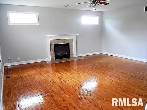 11526 N Dunmore, Dunlap, IL 61525 photo 5