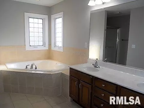 11526 N Dunmore, Dunlap, IL 61525 photo 18