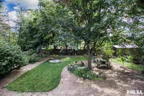 306 Jackson St, Washington, IL 61571 photo 3
