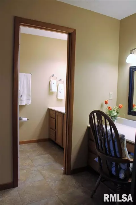1902 Century Dr, Eureka, IL 61530 photo 19