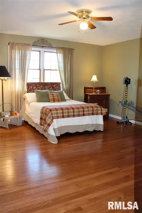 1902 Century Dr, Eureka, IL 61530 photo 20