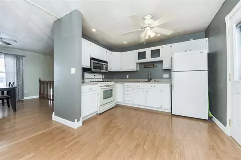 2104 S Main St, Eureka, IL 61530 photo 8