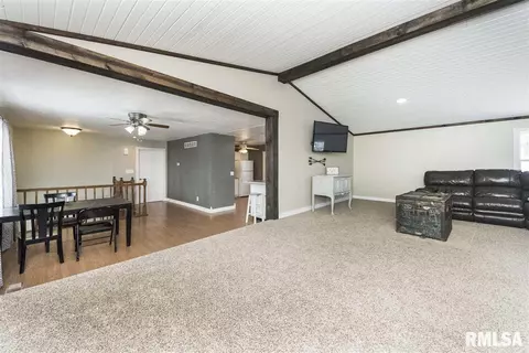 2104 S Main St, Eureka, IL 61530 photo 14