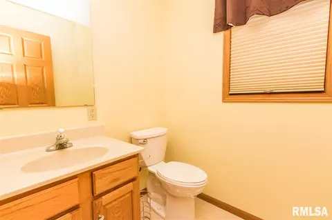 103 Thomas Ct, Washington, IL 61571 photo 14