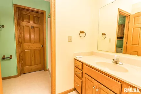 103 Thomas Ct, Washington, IL 61571 photo 25