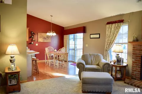 708 Simon, Washington, IL 61571 photo 7