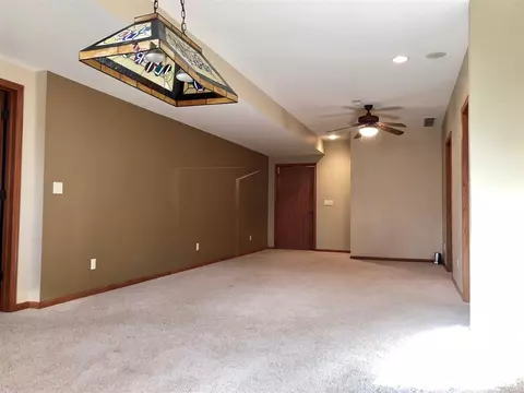 18 E Briarbrook Dr, Macomb, IL 61455 photo 27