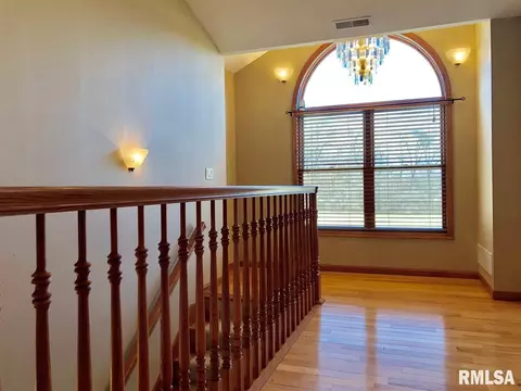 18 E Briarbrook Dr, Macomb, IL 61455 photo 21