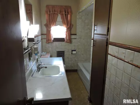 202 Chestnut St, Varna, IL 61375 photo 17