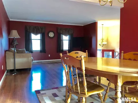 1719 Riverview Dr, Macomb, IL 61455 photo 3
