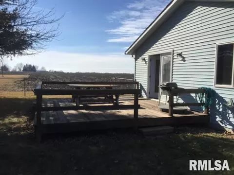 1129 Pennyoaks Dr, Macomb, IL 61455 photo 10