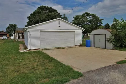 209 Pleasant, Benson, IL 61516 photo 32